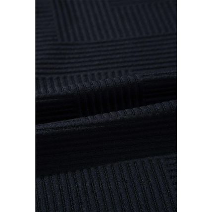 Black Solid Color Textured Long Sleeve Shift Dress