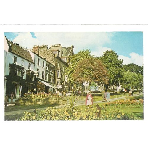 MONTPELLIER PARADE AND GARDENS, HARROGATE, YORKSHIRE vintage unused postcard =