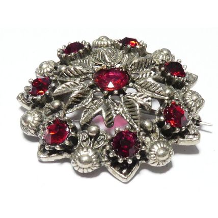 VINTAGE 1970-s Large Pewter Silvertone & Red Rhinestone Floral Cluster BROOCH.