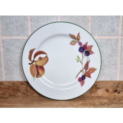 Royal Worcester Evesham Vale | Small Fruit Plate 6.5 inch | Green Rim Vintage