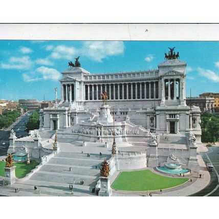 Roma Altare della Patria Italy Postcard unused VGC