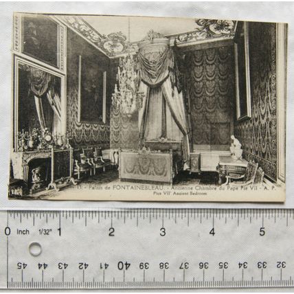 vintage postcard Fontainebleau, Pius VII Ancient Bedroom