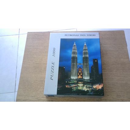 PETRONAS TWIN TOWERS, MALAYSIA Jigsaw Puzzle (1000 Piece)