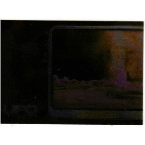 UFO Collector's Trading Cards Parallel Foil Base Card #041 from Cards Inc