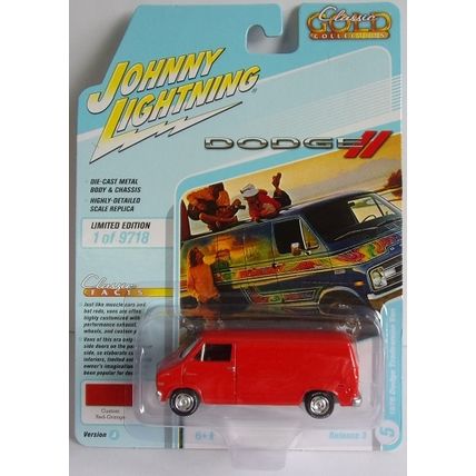 JOHNNY LIGHTNING 1976 DODGE TRADESMAN VAN ( 2021)