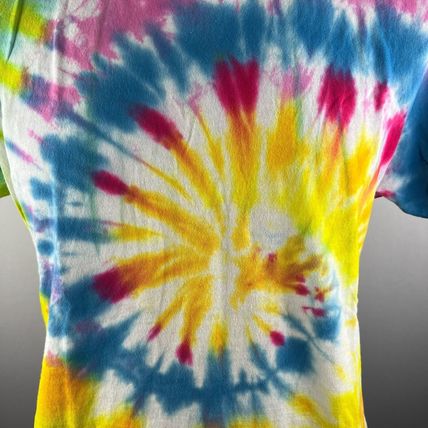 Tie-Dye Tye Yellow Pink Blue Red Large T-Shirt Shirt