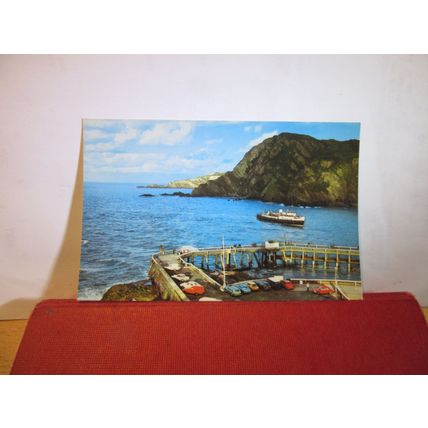 PIER & HILLSBOROUGH HILL, ILFRACOMBE, DEVON unused postcard Colourmaster 1984 =