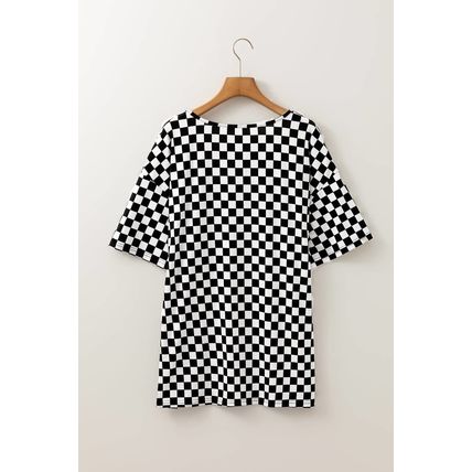 Black Checkered Print Side Slits O Neck Plus Size T Shirt