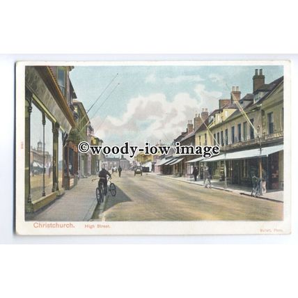 tq0250 - Hants - The High Street, Cyclists & Early Car, Christchurch - postcard