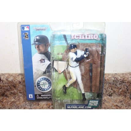 2002 mcfarlane's sportspicks seattle mariners ichiro rookie action figure