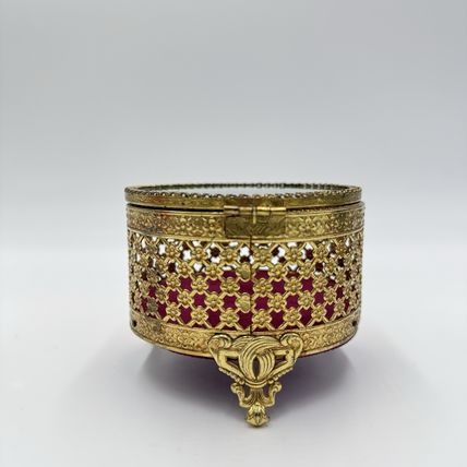 Vtg Ormolu Style Hollywood Regency Footed Circular Jewelry Box Red Velvet Ornate