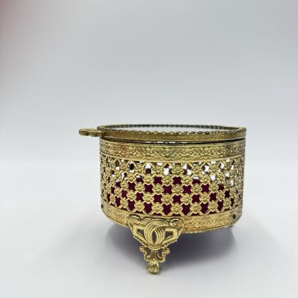 Vtg Ormolu Style Hollywood Regency Footed Circular Jewelry Box Red Velvet Ornate