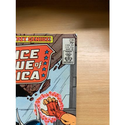 DC COMICS JUSTICE LEAGUE OF AMERICA #236 MARCH 1985 (NM-) COMIC (LL)