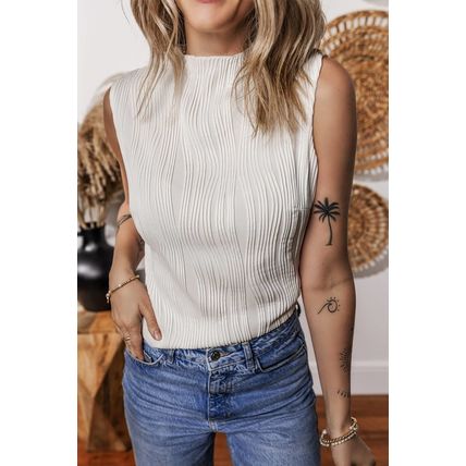 White Solid Color Wavy Textured Round Neck Tank Top