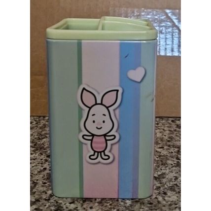 Disney Cuties Winnie the Pooh Tin (Pen / Pencil holder ?) - ARS Una Studio