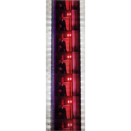 Pk GEB -D - MIX - GC 058f . 1 STRIP OF 5 - 35MM FILM CELLS. ( DH )