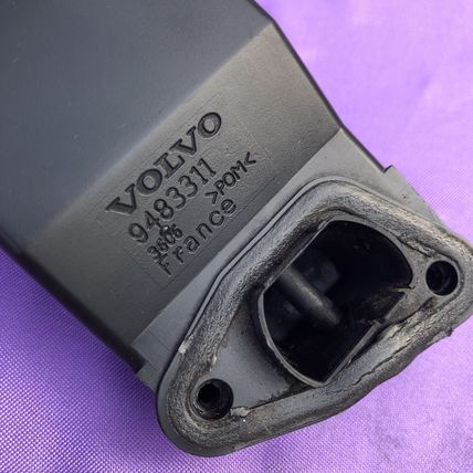 Volvo S60 V70 XC70 S80 XC90 30612856 Fuel Gas Door Popper Lock Release Solenoid