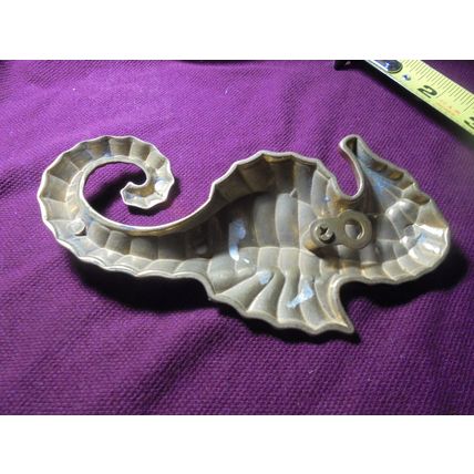 BRASS SEA HORSE Figurine Wall Art!! $15.00 obo!!