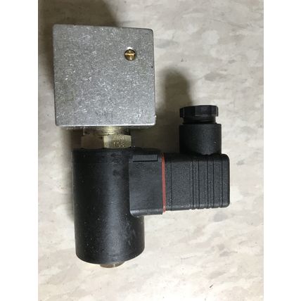 NEW GDML 2011,EKS 4366960110 VALVE,110V,GDML 2011,GB1,VPA-VEN/RV Valve,FE