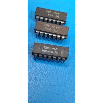 946-5D ITT VINTAGE IC Ceramic Dip