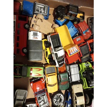34 Model Cars some Diecast Matchbox Care Jeeps Motorbike push toy etc