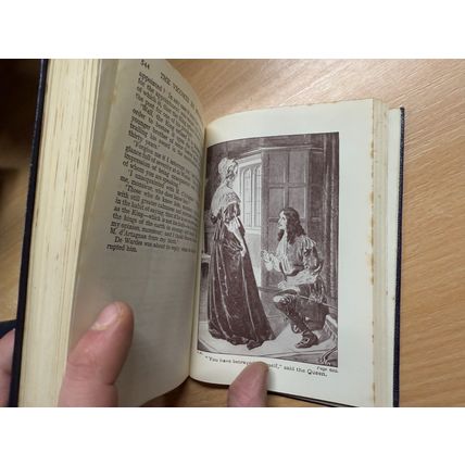 VINTAGE ALEXANDRE DUMAS THE VICOMTE DE BRAGELONNE FICTION FAUX LEATHER BOOK (P3)