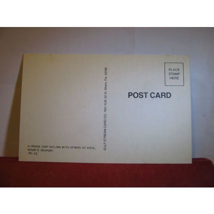 CRUISE SHIPS, SEAPORT, MIAMI, FLORIDA, USA .. unused postcard #