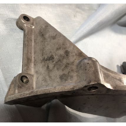 Volvo 8250139 Transmission Aluminum Bracket 240 260 740 760 780 940 SE 960