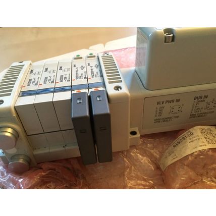 NEW SMC US2984-20,EX230-SDN1,EX230-CB2,VVQ2000 DEVICENET MANIFOLD VALVE,CG