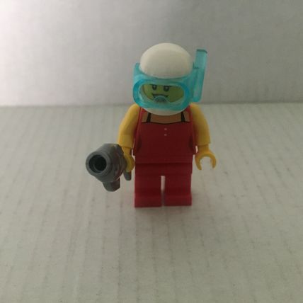 Official Lego Snorkler Woman with Fish Minifigure