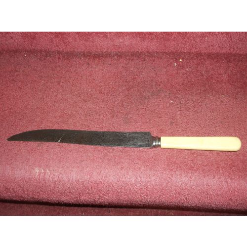BREAD KNIFE /GEO WOSTENHOLME BREAD KNIFE (08/05)