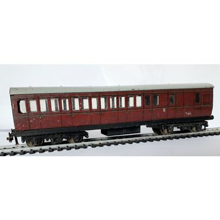 HORNBY MECCANO - BURGUNDY GUARD's COACH - TIN-PLATE 19 cm - FAIR to GOOD