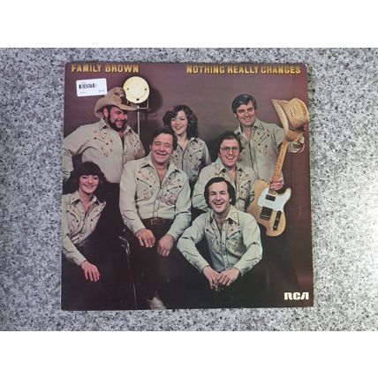 The Family Brown – Nothing Really Changes (RCALP5021) 1981 (LP)
