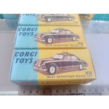 Corgi - No209 Riley Pathfinder Police - Repro / Replica Box