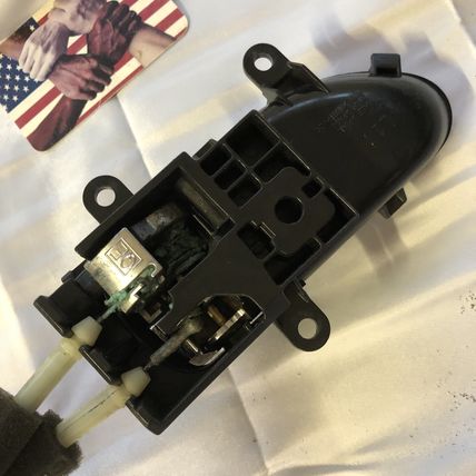 Interior Door Handle + Latch Actuator Driver Left Front Infiniti G35 Sedan