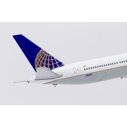 B767-400ER CONTINENTAL AIRLINES REG: N66051 - JC WINGS LH2505A 1/200 - PRE ORDER