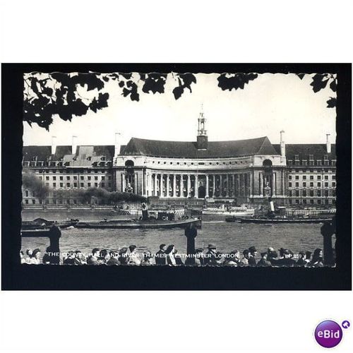 LONDON County Hall Postcard by Lansdowne (LP.859)