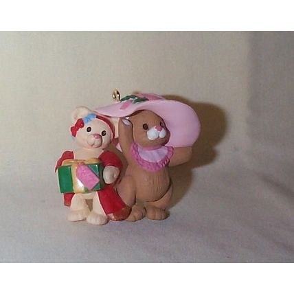 Hallmark Keepsake Ornament - - Sister To Sister - - 1996 - - QX5834 - - In Box