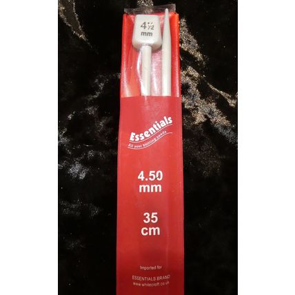 Single Pack of 4.50mm 35cm Long Plastic Knitting Needles