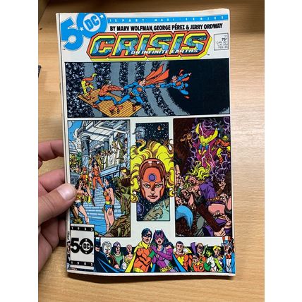 DC COMICS CRISIS ON INFINITE EARTHS #11 FEB 1986 (VFN) COMIC (LL)