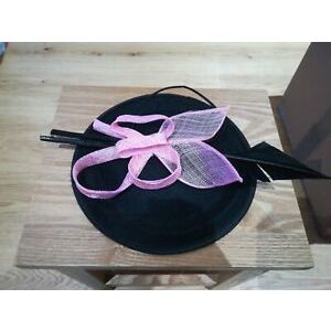 Elegant clip black and pink saucer flat Fascinator Hat new ASCOT WEDDING RACES
