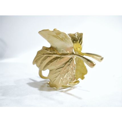Medium size gold textured metal leaf hair claw clip jaw clip