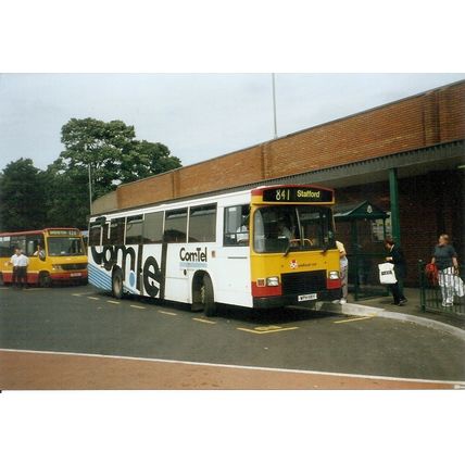 Colour Photograph of Midland Red (North) Ltd. - WPH 118Y ex. London Country