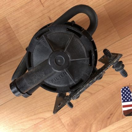 Audi A8 S8 TT Leak Detection Pump 4E0906271 OEM