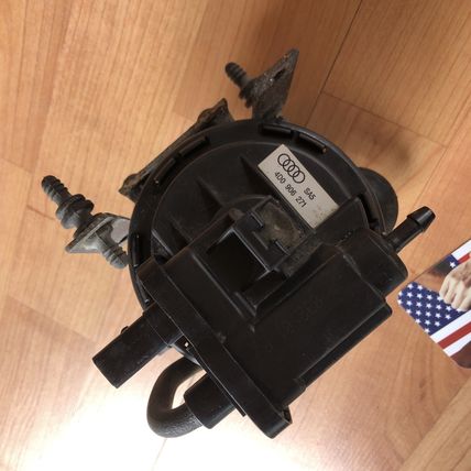 Audi A8 S8 TT Leak Detection Pump 4E0906271 OEM
