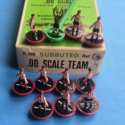 VINTAGE SUBBUTEO HW HEAVYWEIGHT NUMBER 9 BOX SUNDERLAND SHEFFIELD UTD BRENTFORD