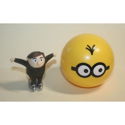 2020 McDonalds Minions The Rise of Gru #13 Young Gru and Minion Ball