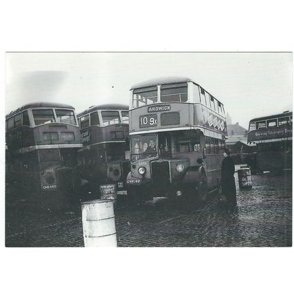 BUS 1940 DAIMLER COGS MANCHESTER CORPERATION PUBL. 1995 INC. UK POST