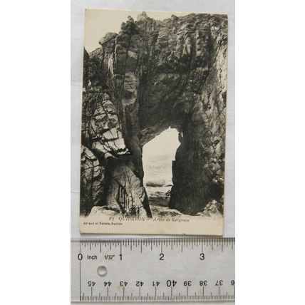 vintage postcard Quiberon