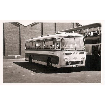 Black & White Photograph of Yorkshire Traction Co. Ltd. - 1252 HE